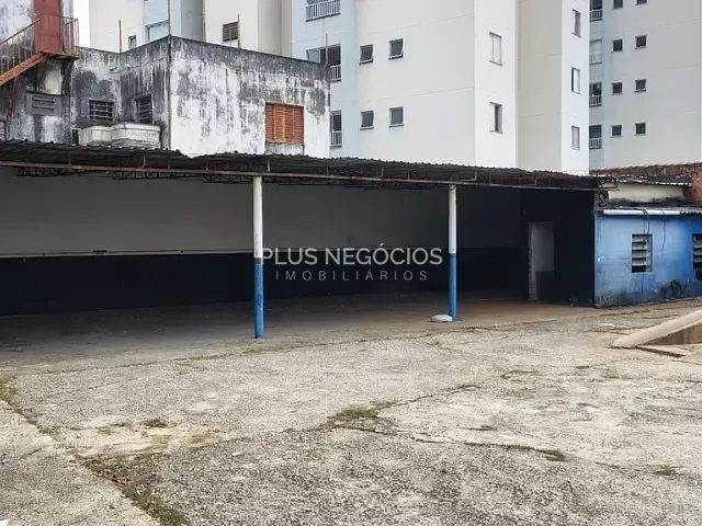 Galpão / Barracão com 920m², para alugar, no bairro Jardim São Judas Tadeu em Sorocaba