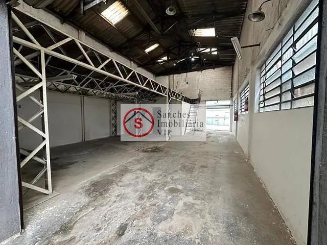 Galpão / Barracão para alugar, no bairro Vila Santa Catarina em São Paulo