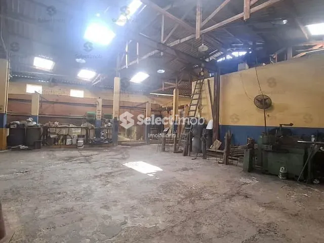 Galpão / Barracão com 250m², para alugar, no bairro Vila Bocaina em Mauá
