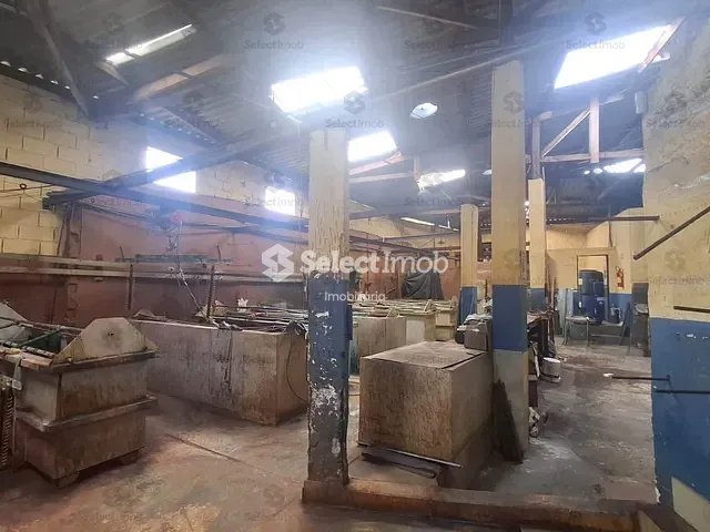 Galpão / Barracão com 250m², para alugar, no bairro Vila Bocaina em Mauá
