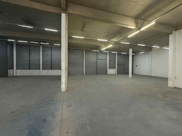 Galpão / Barracão com 1400m², para alugar, no bairro Lapa em São Paulo