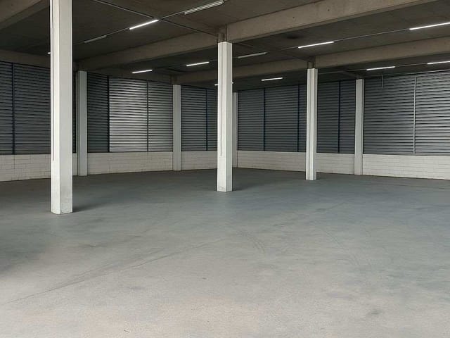Galpão / Barracão com 1400m², para alugar, no bairro Lapa em São Paulo