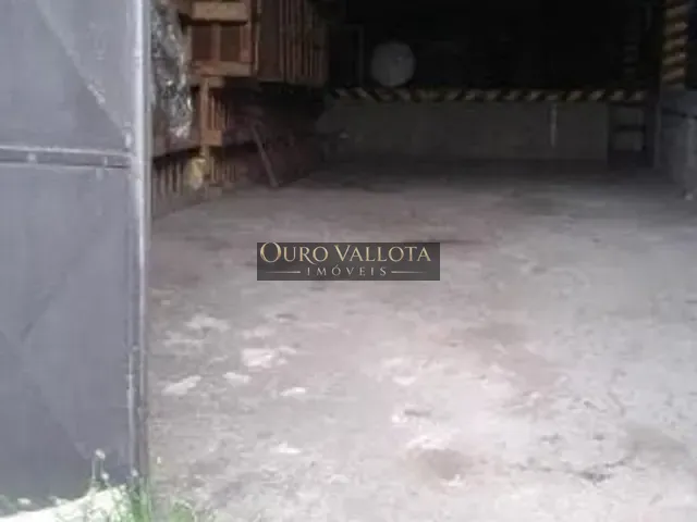 Galpão / Barracão com 1360m², à venda, no bairro Jardim dos Pimentas em Guarulhos