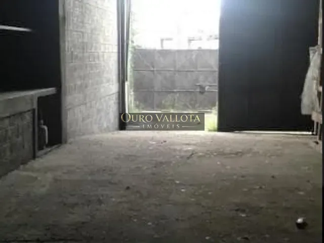 Galpão / Barracão com 1360m², à venda, no bairro Jardim dos Pimentas em Guarulhos