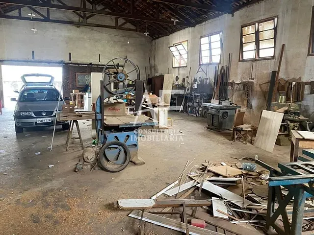 Galpão / Barracão com 482m², à venda, no bairro Centro em Taubaté