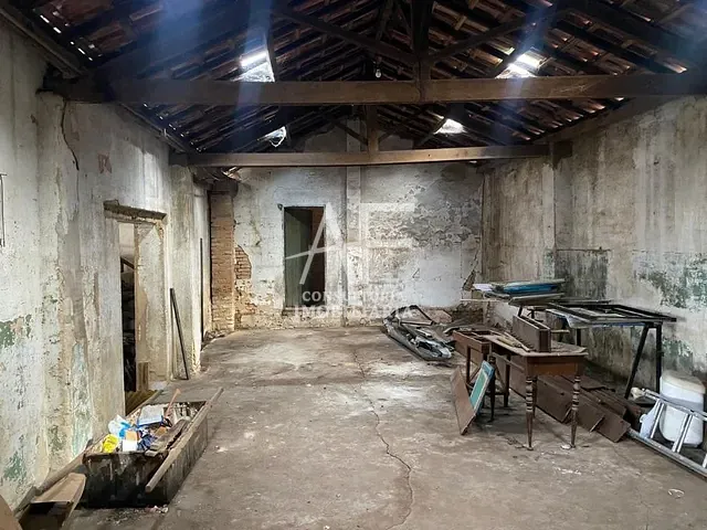 Galpão / Barracão com 482m², à venda, no bairro Centro em Taubaté