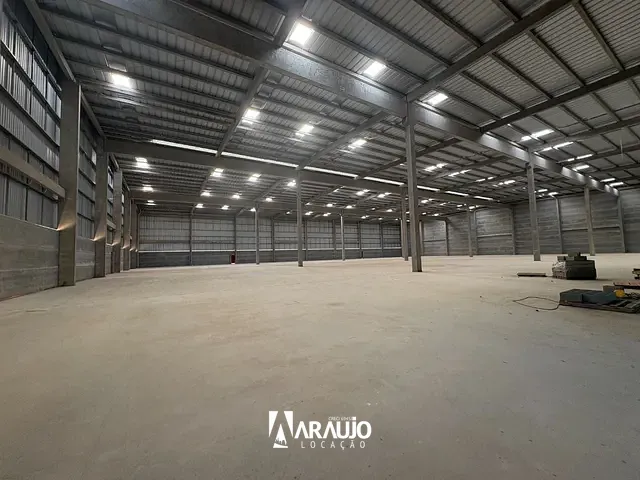 Galpão / Barracão com 3705m², para alugar, no bairro Escalvados em Navegantes