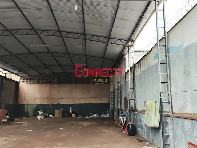 Galpão / Barracão com 350m², à venda, no bairro Jardim Salgado Filho em Ribeirão Preto