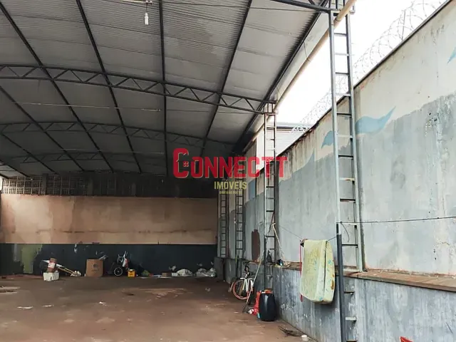 Galpão / Barracão com 350m², à venda, no bairro Jardim Salgado Filho em Ribeirão Preto