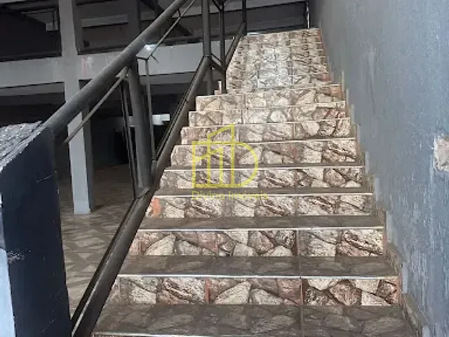 Galpão / Barracão com 450m², para alugar, no bairro Jardim Planalto em Sorocaba
