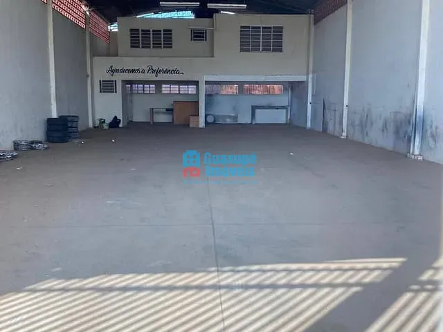 Galpão / Barracão à venda, no bairro Alvorada em Guaxupé