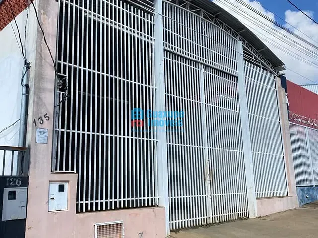 Galpão / Barracão à venda, no bairro Alvorada em Guaxupé