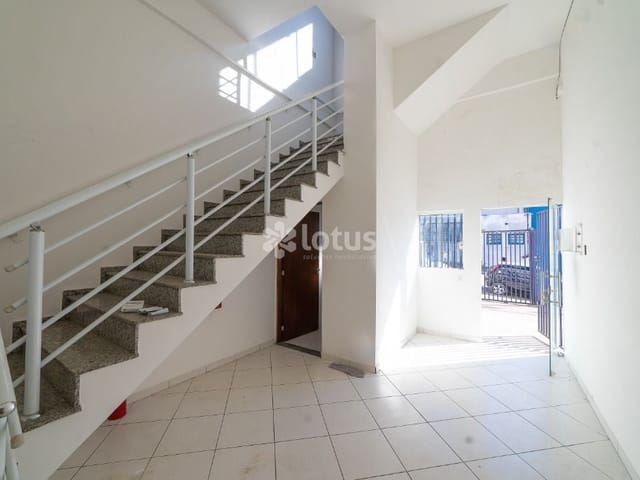 Galpão / Barracão com 750m², para alugar, no bairro Chácara do Solar I (Fazendinha) em Santana de Parnaíba