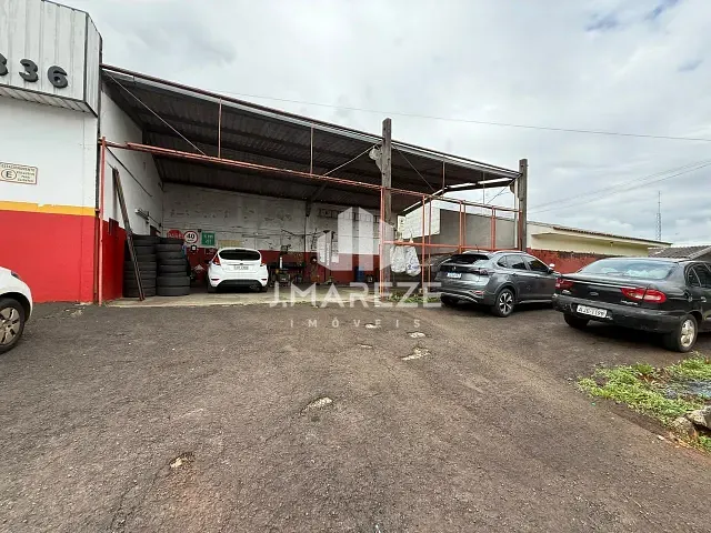 Galpão / Barracão com 435m², à venda, no bairro Barra Funda em Apucarana
