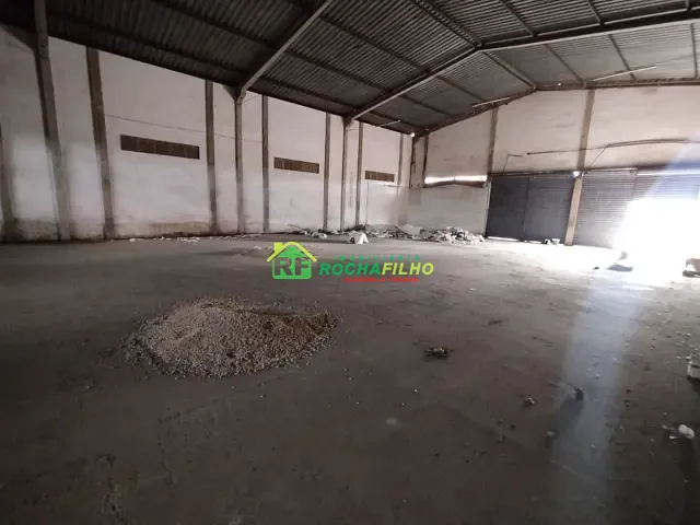 Galpão / Barracão com 450m², para alugar, no bairro Parque Piauí I em Timon