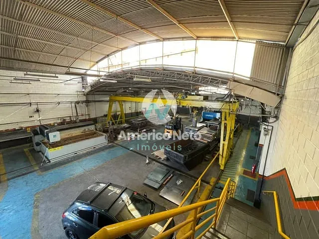 Galpão / Barracão com 1044m², para alugar, no bairro São José em São Caetano do Sul