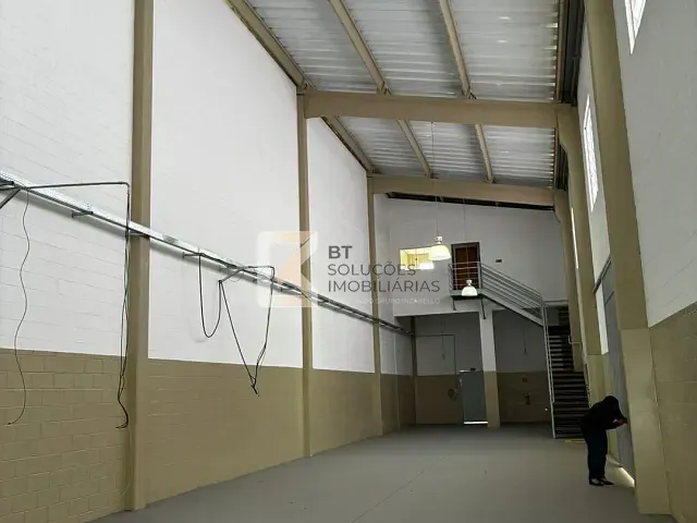 Galpão / Barracão com 500m², para alugar, no bairro Europark Comercial em Indaiatuba