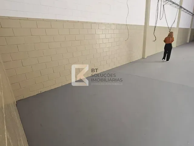 Galpão / Barracão com 500m², para alugar, no bairro Europark Comercial em Indaiatuba