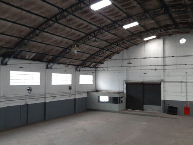 Foto do Galpão / Barracão - Galpão, 1800 m² - venda por R$ 3.500.000,00 ou aluguel por R$ 44.150,00/mês - Jardim Piratininga - Osasco/SP | BUSSOCABA ADMINISTRACAO DE BENS E IMOVEIS LTDA