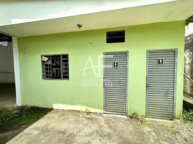 Galpão / Barracão com 428m², à venda, no bairro Centro em Taubaté