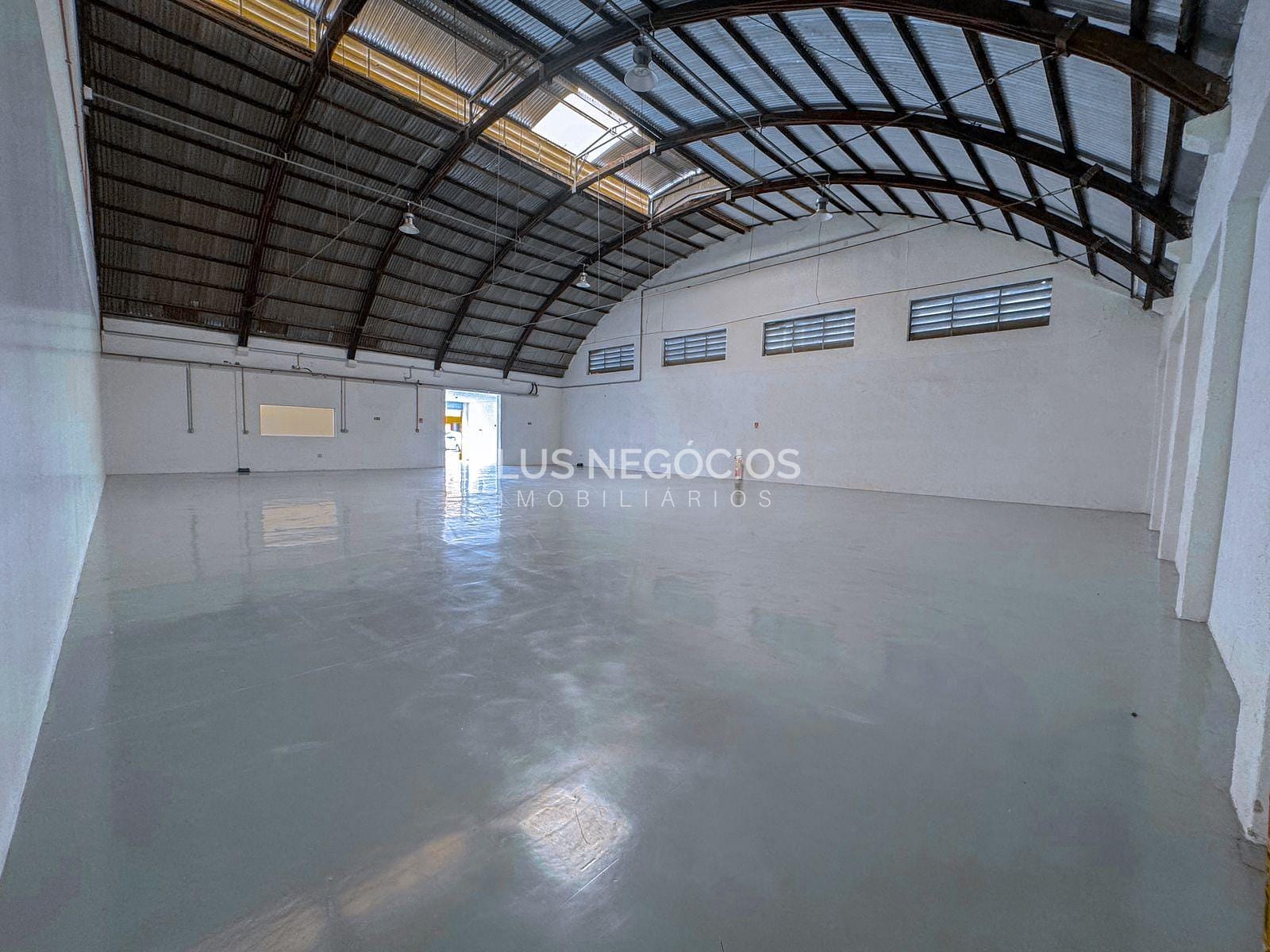 Depósito-Galpão-Armazém para alugar, 380m² - Foto 3