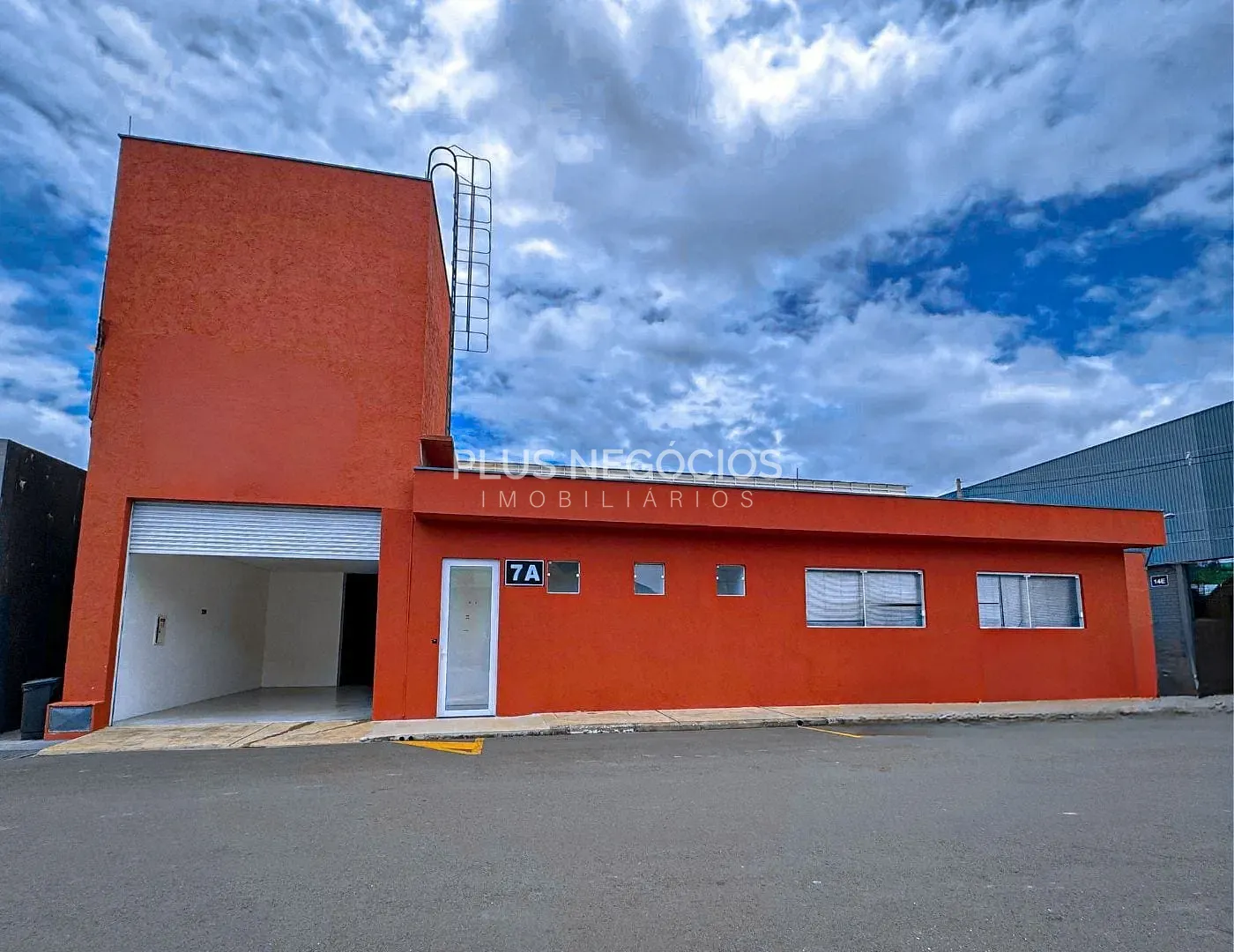 Depósito-Galpão, 380 m² - Foto 1