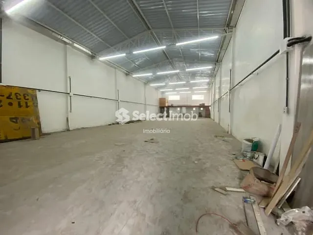 Galpão / Barracão com 330m², para alugar, no bairro São João em Mauá