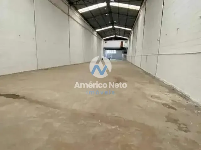 Galpão / Barracão à venda, no bairro Vila Palmares em Santo André
