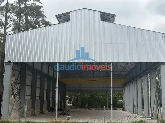 Galpão / Barracão com 7500m², para alugar, no bairro Barbara em Barra Mansa