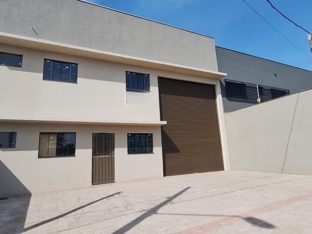 Galpão / Barracão à venda ou para alugar, no bairro Loteamento Residencial Portal do Lago em Cambé