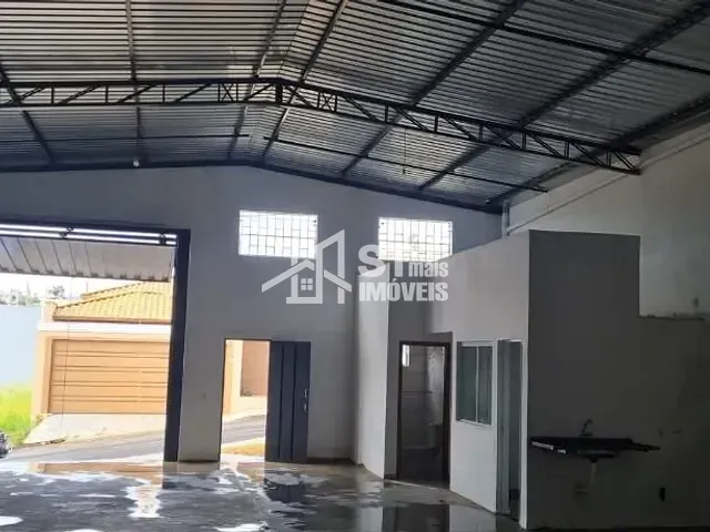 Galpão / Barracão com 300m², para alugar, no bairro Jardim Mirante em Andradas