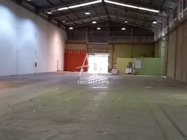 Galpão / Barracão com 3360m², para alugar, no bairro Bosque da Saúde em Taubaté