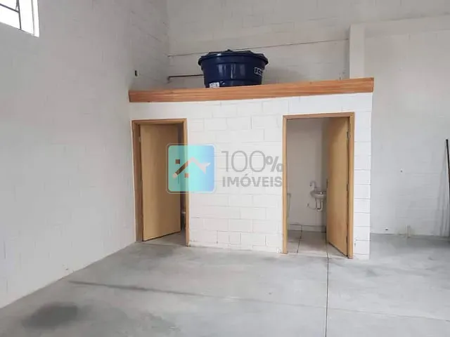 Galpão / Barracão com 250m², à venda ou para alugar, no bairro Jardim Satélite em São José dos Campos