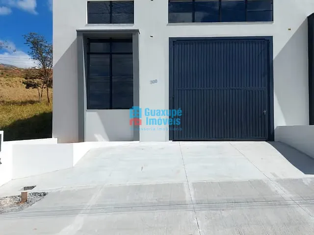 Galpão / Barracão para alugar, no bairro Jardim Planalto em Guaxupé