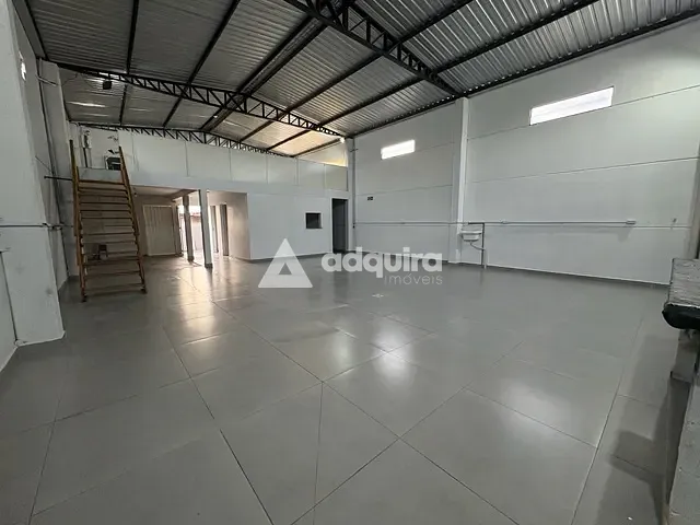 Galpão / Barracão 3 quartos e 3 banheiros, à venda, no bairro Boa Vista em Ponta Grossa