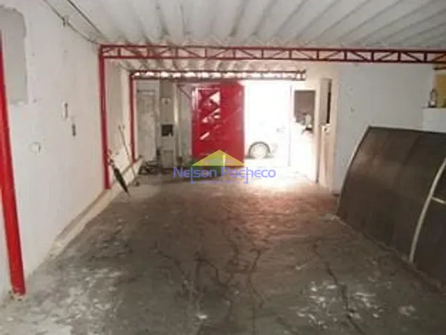 Galpão / Barracão com 81m², para alugar, no bairro Centro em Capivari