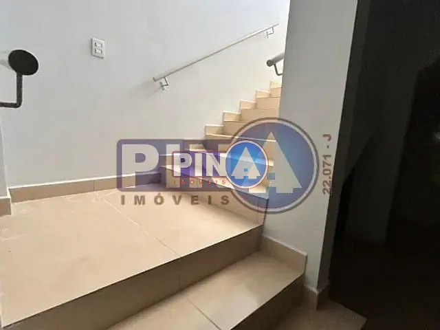 Galpão / Barracão com 1300m², para alugar, no bairro Jardim das Esmeraldas em Goiânia