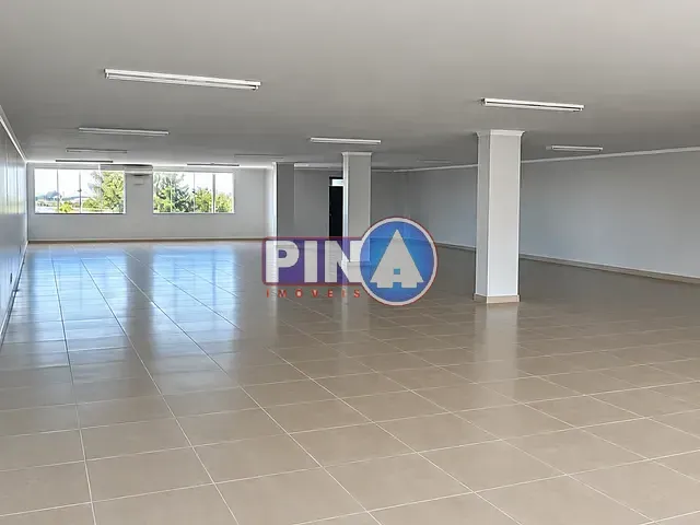 Galpão / Barracão com 1300m², para alugar, no bairro Jardim das Esmeraldas em Goiânia