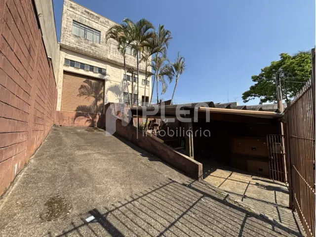 Galpão / Barracão com 1174m², à venda, no bairro Vila Guedes em São Paulo