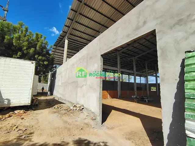 Galpão / Barracão com 2400m², para alugar, no bairro Distrito Industrial em Teresina