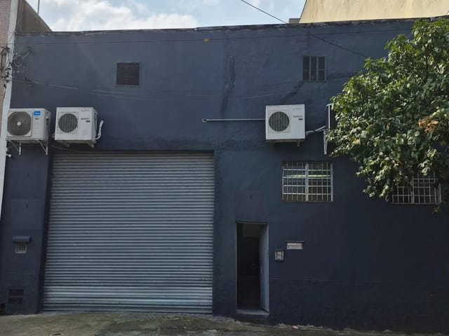 Galpão / Barracão com 350m², para alugar, no bairro Cambuci em São Paulo