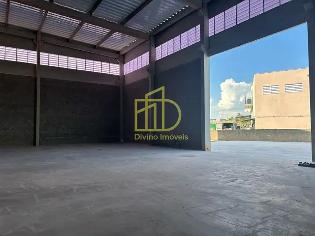 Galpão / Barracão com 1945m², para alugar, no bairro Itapeva em Votorantim