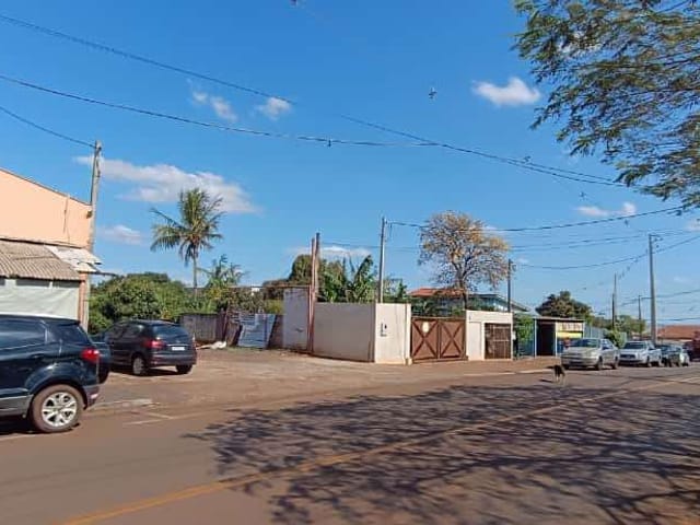 Galpão / Barracão com 720m², à venda ou para alugar, no bairro Vila Prata em Cambé