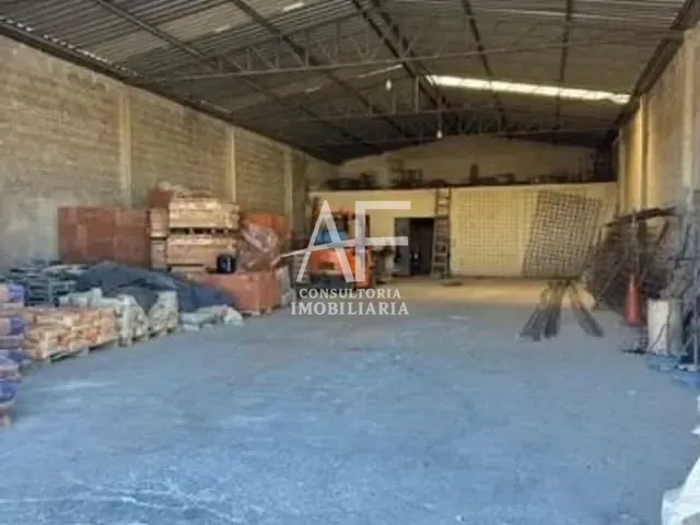 Galpão / Barracão com 275m², à venda, no bairro Jardim Continental em Taubaté