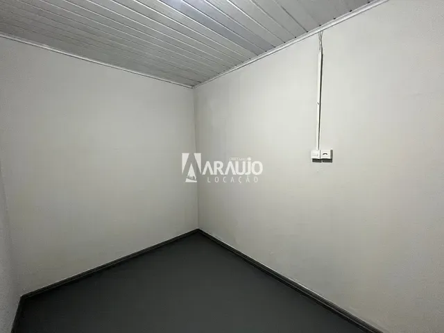 Galpão / Barracão com 400m², para alugar, no bairro São Judas em Itajaí