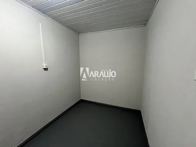 Galpão / Barracão com 400m², para alugar, no bairro São Judas em Itajaí