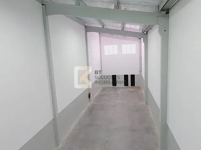 Galpão / Barracão com 338m², para alugar, no bairro Loteamento Comercial Monte Castelo em Indaiatuba
