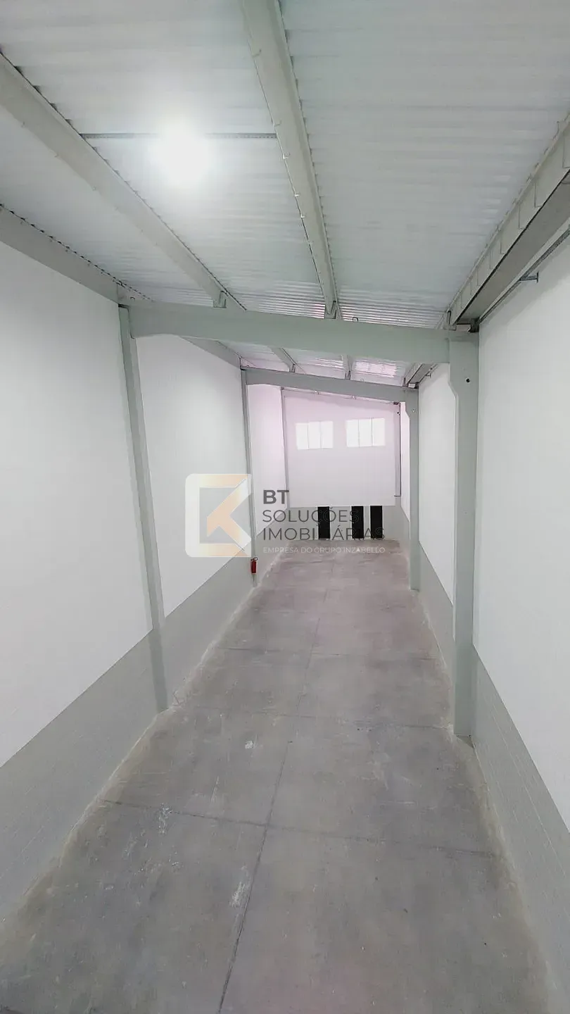 Depósito-Galpão, 326 m² - Foto 1
