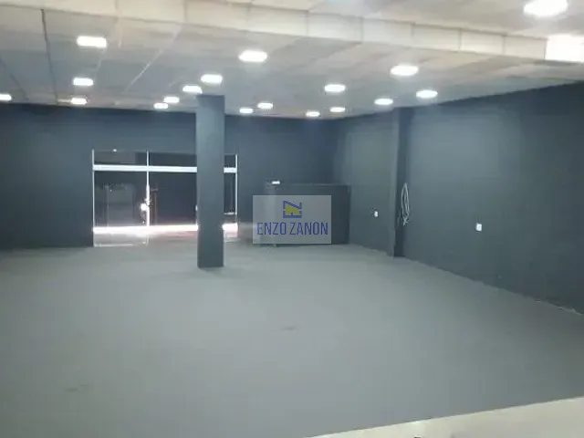 Galpão / Barracão com 300m², para alugar, no bairro Rudge Ramos em São Bernardo do Campo