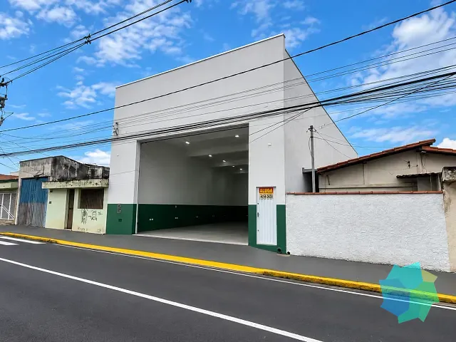 Galpão / Barracão com 250m², para alugar, no bairro Centro em Salto